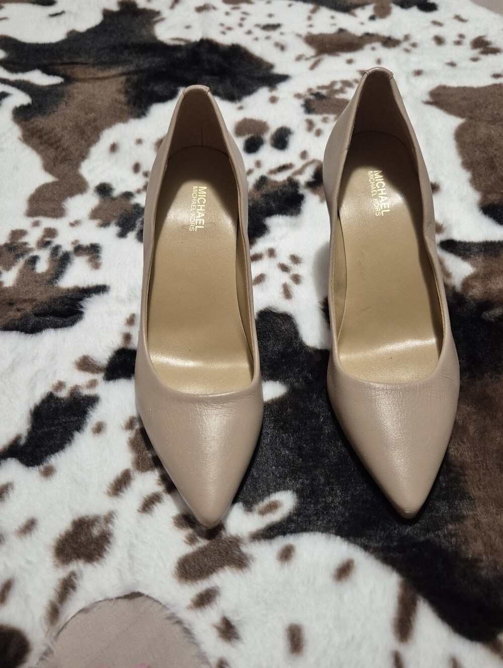 Michael Kors Beige Pointed-Toe Leather Pumps.Dorothy Flex-Size-6 1/2